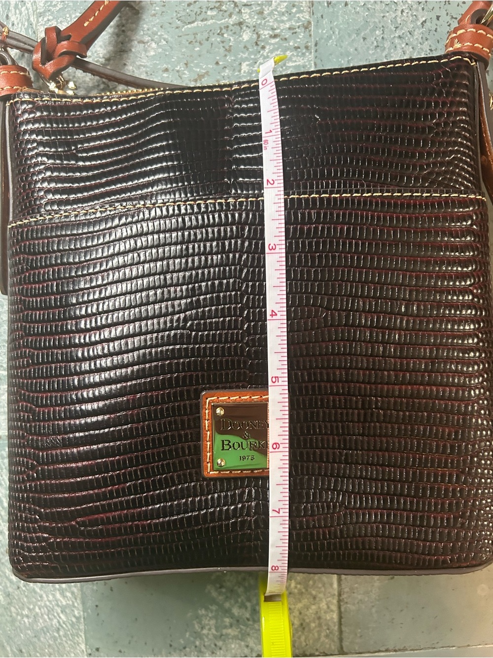 Dooney & Bourke Brown Lizard-Embossed Crossbody with Tan Trim - Picture 7 of 9